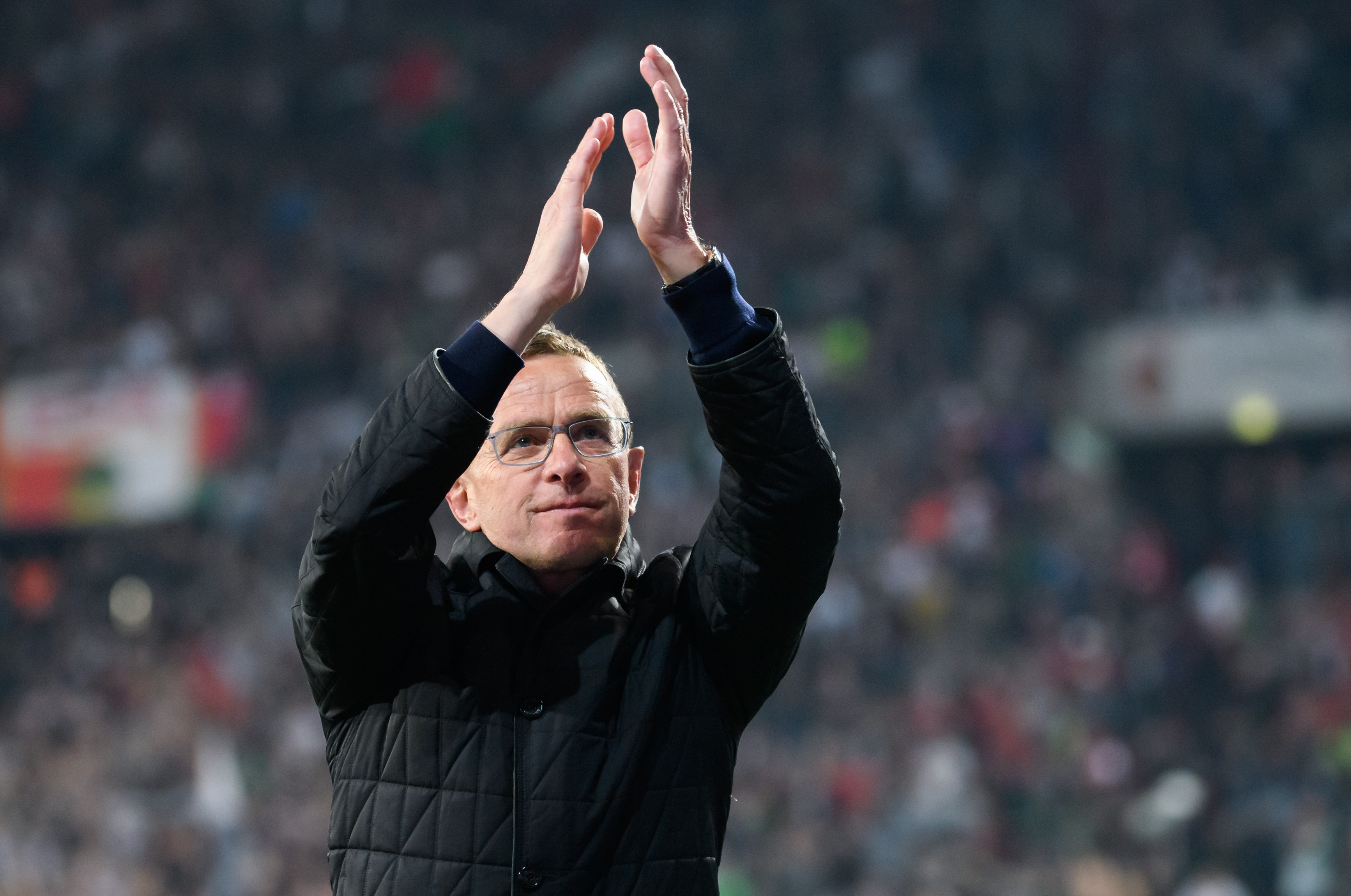 莱比锡训练开放日,窗口期迎来里程碑引欢呼,德国杯在即,细节决定成败 莱比锡训练开放日,窗口期迎来里程碑引欢呼,德国杯在即,细节决定成败