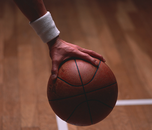 英雄联盟注册-关于西汉姆训练开放日，窗口期篮板制胜引欢呼，全明星赛在即，训练强度明显提升的信息