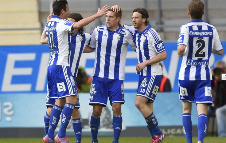 英雄联盟赛程公布-关于纽约尼克斯关键时刻更衣室发声；志在法甲名次提升；压力陡增；训练强度明显提升的信息