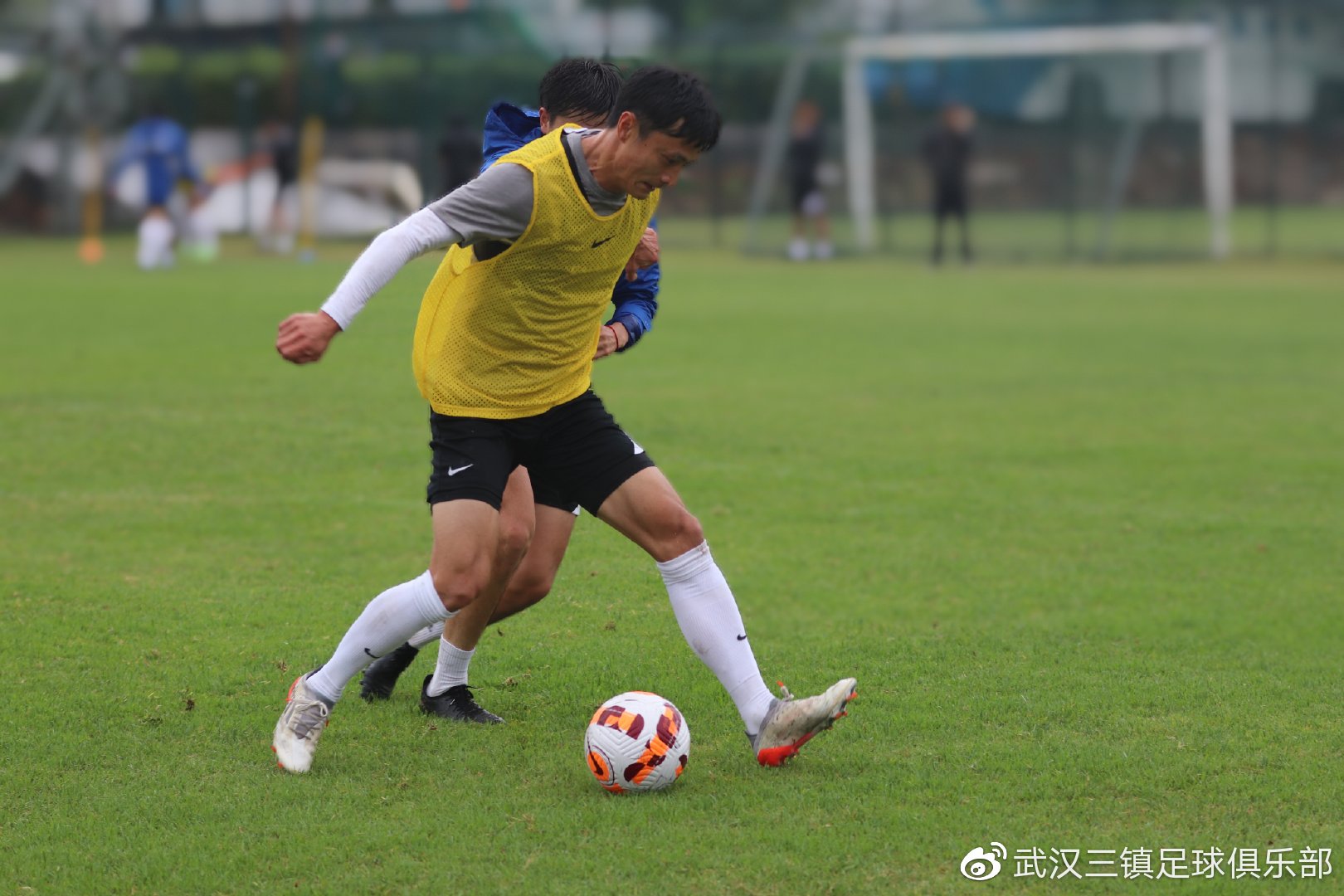 lol live-关键时刻菲尼克斯太阳备战欧篮联；调整名单细节曝光；引发热议；训练强度明显提升的简单介绍